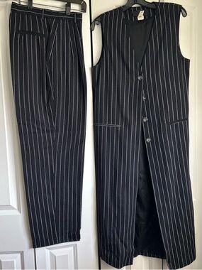 Sleeveless Long Pinstripe Vest & Trousers Set - Black